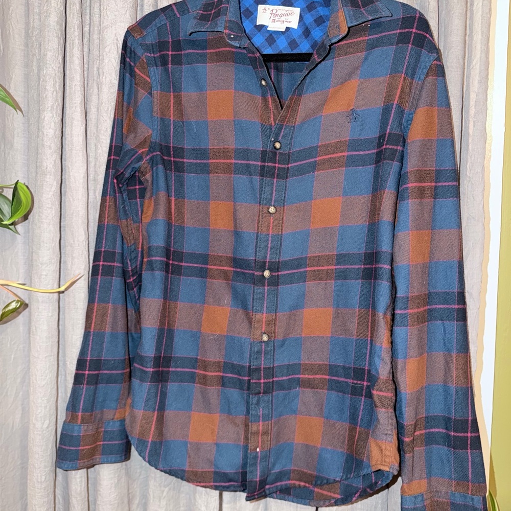 Men's  Plaid Shirt penguin size small like new !